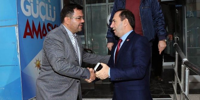 Vali Işık Siyasi Partileri Dolaştı