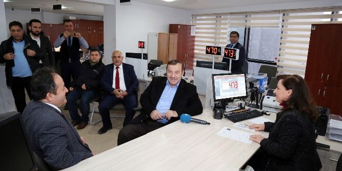 Esenyurt’ta Çipli Kimlik Kartları İçin İlk Başvuru Belediye Başkanı Kadıoğlu’ndan