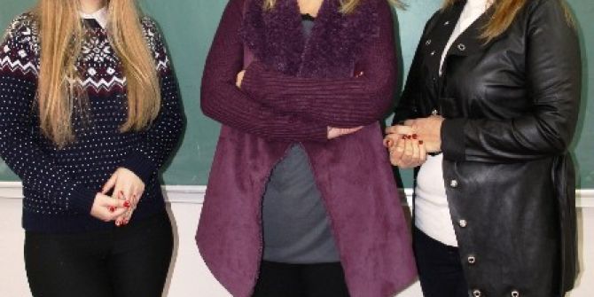 Üniversiteli Anne Ve Kızın Eğitim Aşkı Görenleri İmrendiriyor