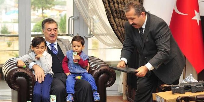 Şehit Çocuklarına Bilgisayar Hediye Edildi