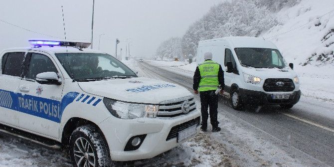 Bolu Dağı 2016 Yılına Karla Veda Ediyor