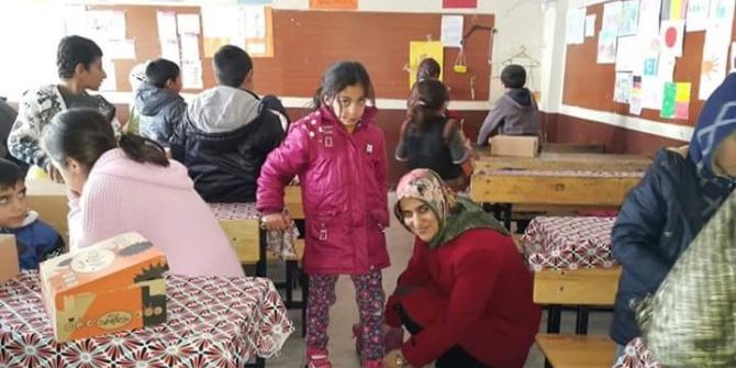 Ak Kadınlardan, Öğrencilere Yılbaşı Hediyesi