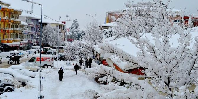 Yenice’de Kar 1 Metreye Ulaştı