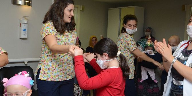 Nakilli Çocuklar Yeni Yılı Kutladı