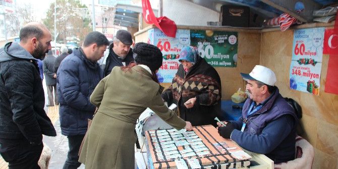 Yılın Son Gününde En Yoğun İlgi Piyango Biletlerine