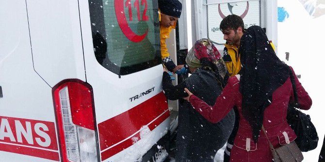 Hamile Kadın 4 Saatte Hastaneye Yetiştirildi