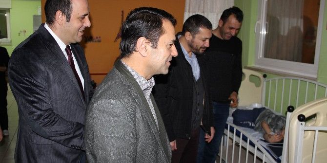 Vali Aktaş, Hastane Ve Emniyet Çalışanlarını Ziyaret Etti