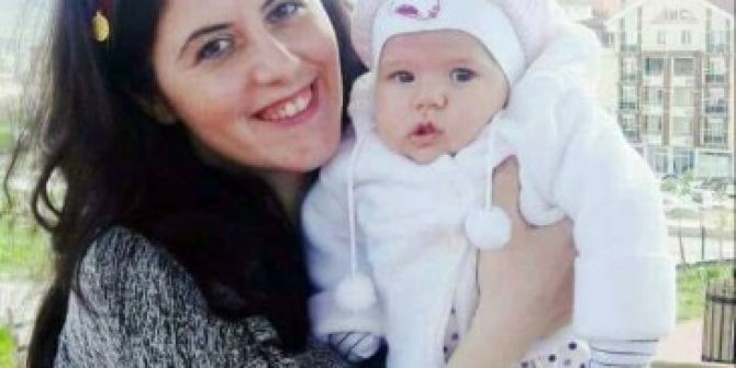 Balkondan Düşen Kadın Hayatını Kaybetti