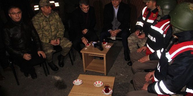 Elazığ’da Protokol Yeni Yıla Güvenlik Güçleriyle Girdi