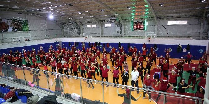 Bu Da Yılbaşı Zumbası