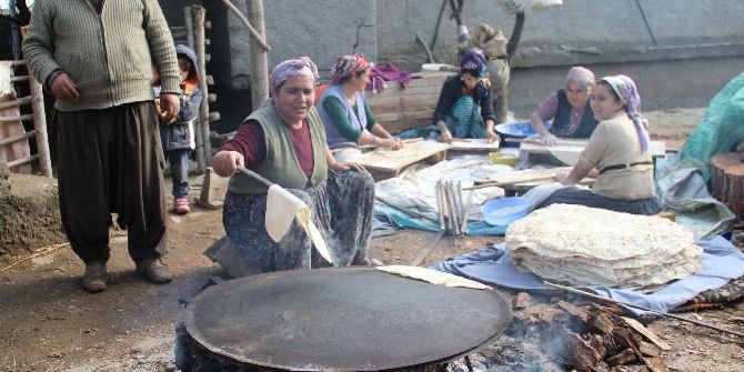 Kalabalık Aileler Çareyi Yufka Ekmekte Buluyor