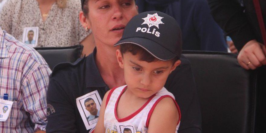 Şehidi 4 Yaşındaki Oğlu Şapkasıyla Uğurladı