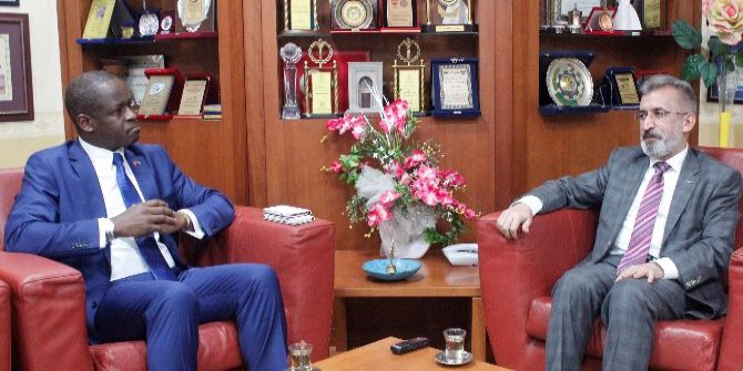 Gabon Büyükelçisi Konya Sanayisi Hakkında Bilgi Aldı