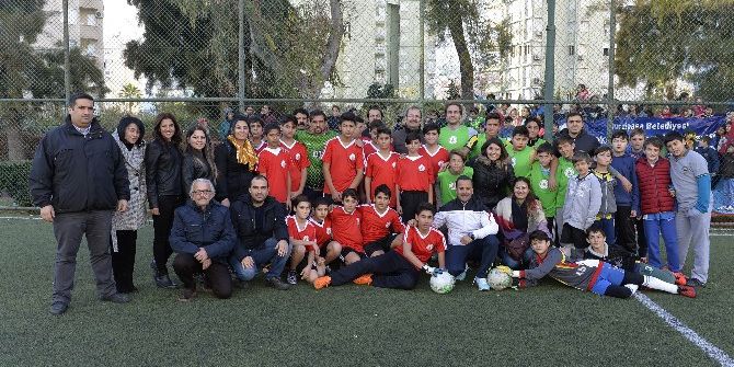 Muratpaşa Etüt Merkezleri Yeşil Sahada Karşılaştı