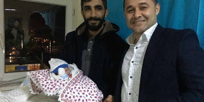 Başkan Yücel, Yeni Yılın İlk Bebeklerini Ziyaret Etti