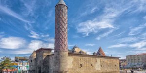 Erzurum Doğumlu Ünlüler