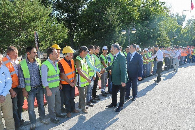 Başkan Çelik Personelle Bayramlaştı