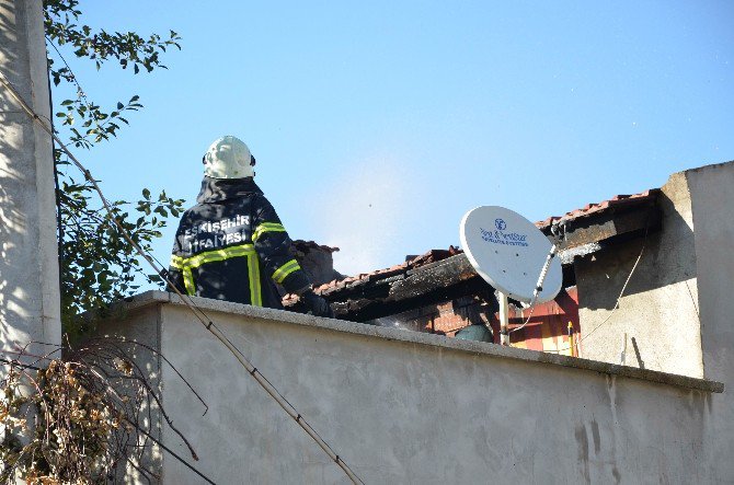 Eskişehir’de Çatı Yangını