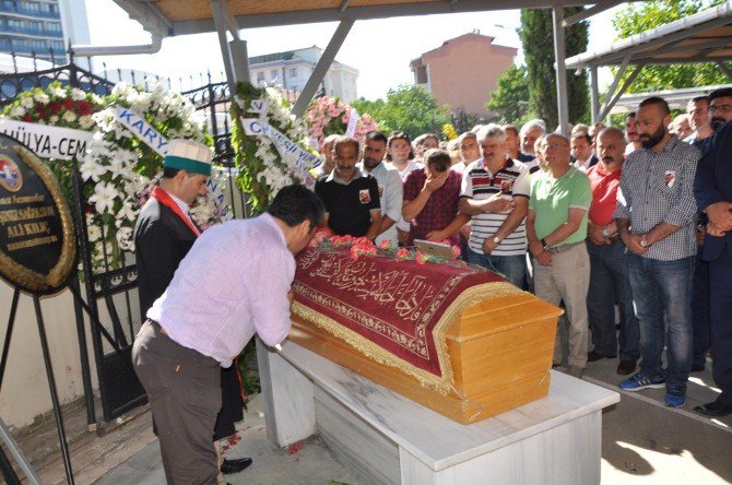 Kartal Belediyesi Personeli Hıdır Doğan Son Yolculuğuna Uğurlandı