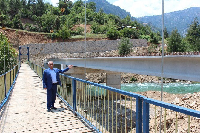 Saimbeyli Himmetli Köprüsü’nde Çalışmalar Son Aşamaya Geldi