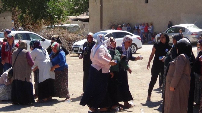 Şehit Polis Memuru Sinan Akdemir Göz Yaşlarıyla Toprağa Verildi