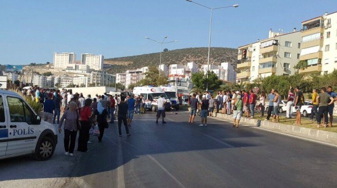 Kuşadası’nda Kamyon Motosikletin Üzerine Devrildi: 1 Ölü, 3 Yaralı