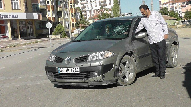 Kulu’da Otomobil Motosikletle Çarpıştı: 1 Yaralı