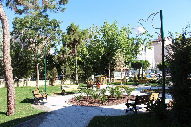 Kuşadası’da “ Görev Şehitleri Parkı”nın Yapımı Tamamlandı