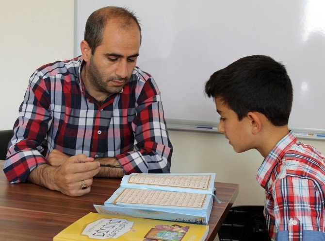 Oltu Esmek İlçenin Eğitim Hayatına Renk Kattı