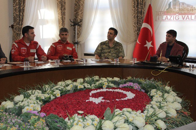 Türk Yıldızları Elazığ’da Gösteri Yapacak