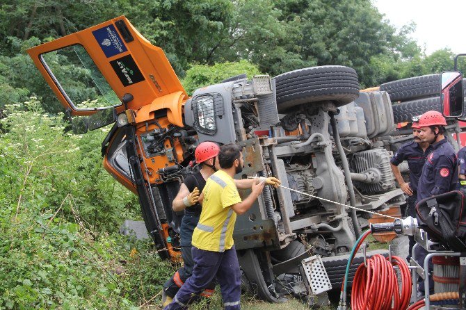 Yavuz Sultan Selim Köprüsü’ne Zift Taşıyan Tanker Devrildi: 1 Ölü