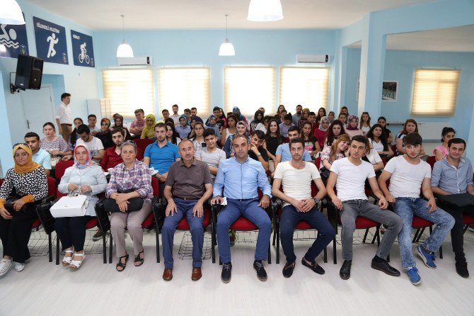 Gebze Belediyesi, Stajyer Öğrencilere Oryantasyon Eğitimi Verdi