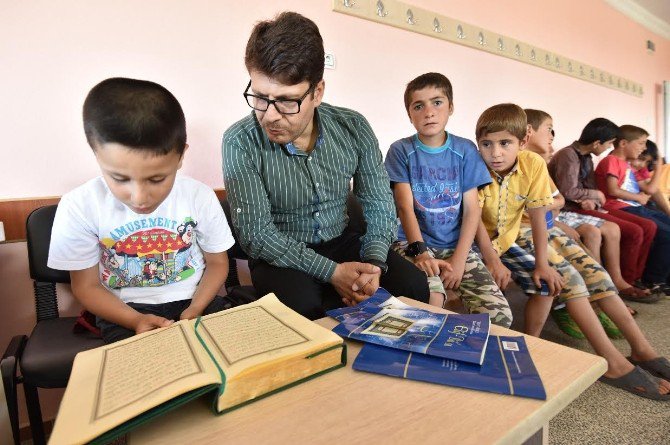 Ahlat’ta Yaz Kur’an Kurslarına İlgi Büyük