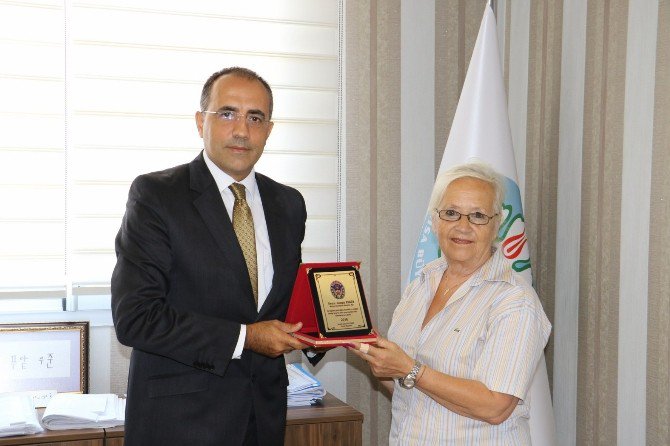 Temşad’dan Başkan Ergün’e Teşekkür Plaketi