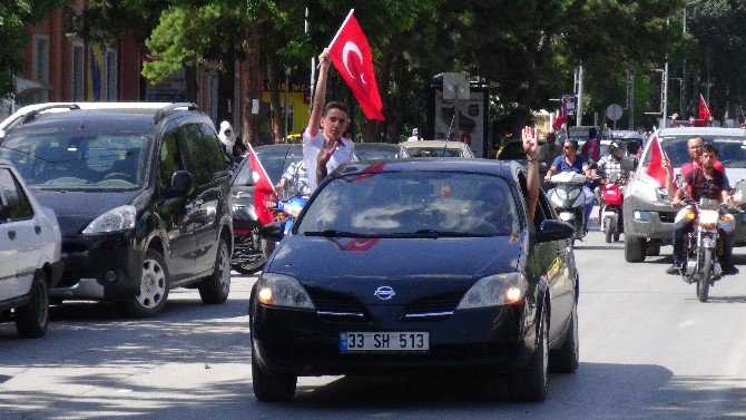 Erzincan Halkı Darbeye Karşı Durdu