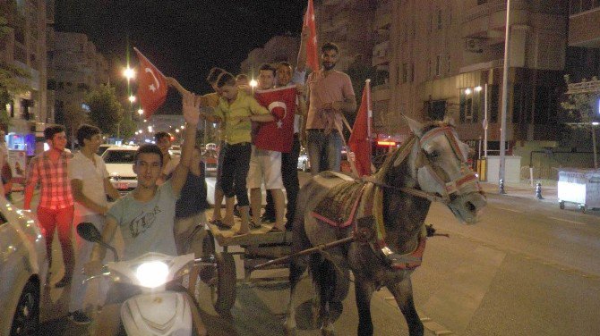 Şanlıurfa’da Darbe Girişimi Protestosu