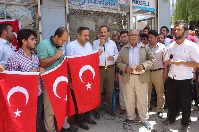 Şemdinli’de Darbe Girişimi Protesto Edildi