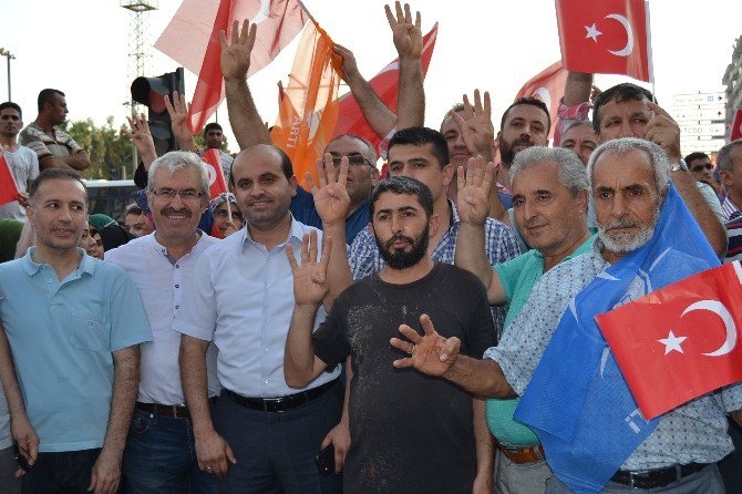 Adana’da “Milli İradeye Sahip Çıkma Yürüyüşü”