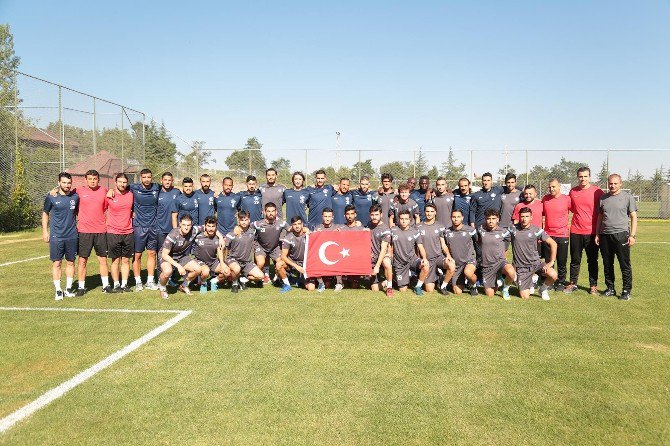 Sözeri: "Görevimin Başındayım"