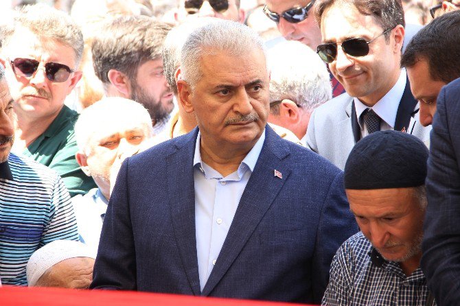 Başbakan Yıldırım:"gece Nöbette Gündüz Ayakta Olmaya Devam Edeceğiz"