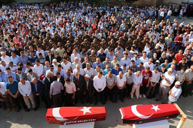 Darbe Girişiminde Şehit Olan Siviller, Son Yolculuğuna Uğurlandı