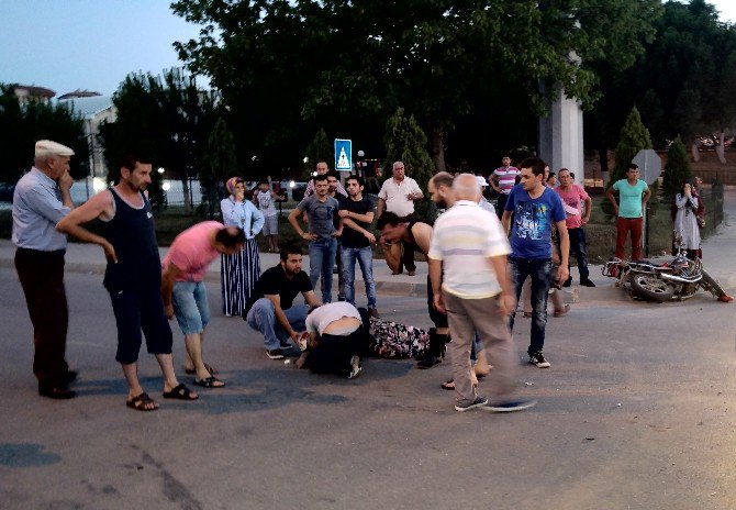 Çanakkale’de Trafik Kazası: 1 Ölü 1 Yaralı