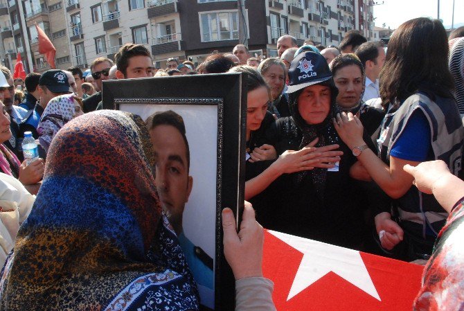 Şehit Polis Son Yolculuğuna Uğurlandı