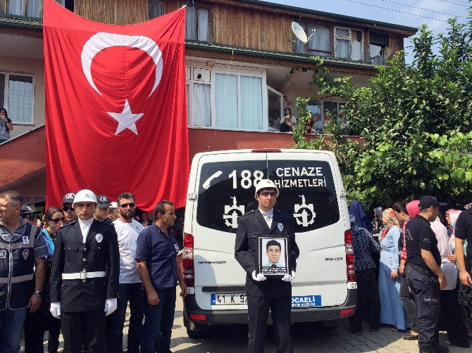 Sakarya Şehidini Uğurladı