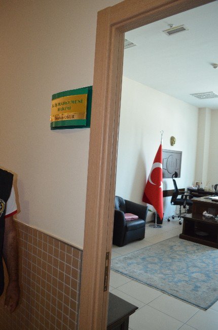 Hsyk Eski 1. Daire Başkanı İbrahim Okur’un Odasındaki Arama Kamerada