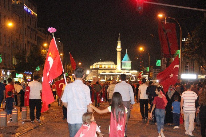 Konya’da Darbe Girişimine Tepki Devam Ediyor