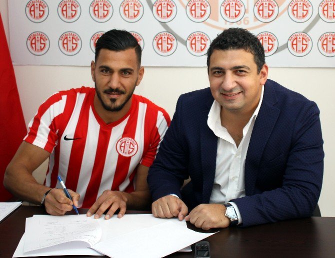 Deniz Kadah Antalyaspor’da