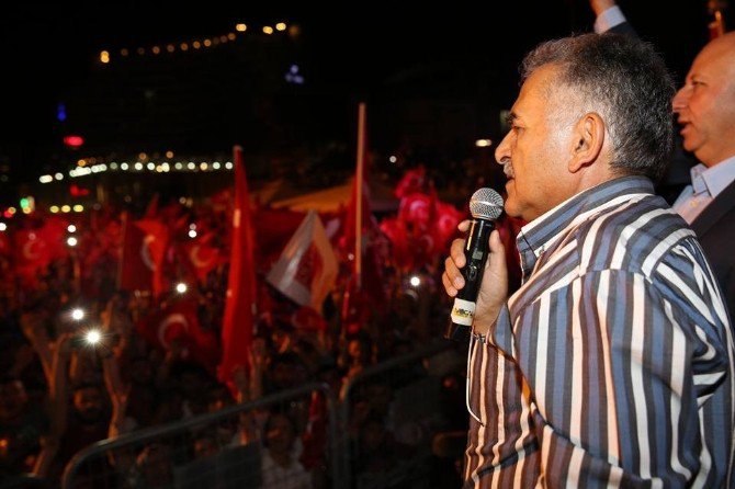 Melikgazi Belediyesi Demokrasi Nöbetini Sürdürüyor