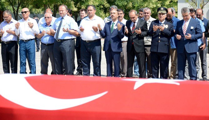 Trafik Kazasında Şehit Düşen Asker Memleketine Uğurlandı