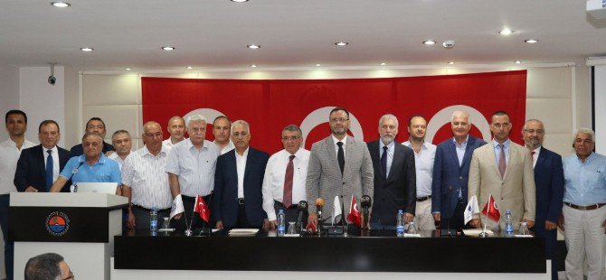 Mersin İş Dünyası Demokrasiye Sahip Çıktı